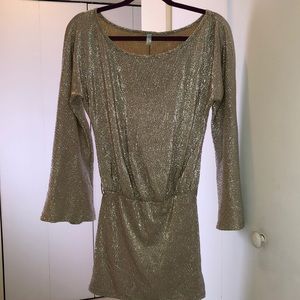Scoop neck mini dress. Platinum like color.